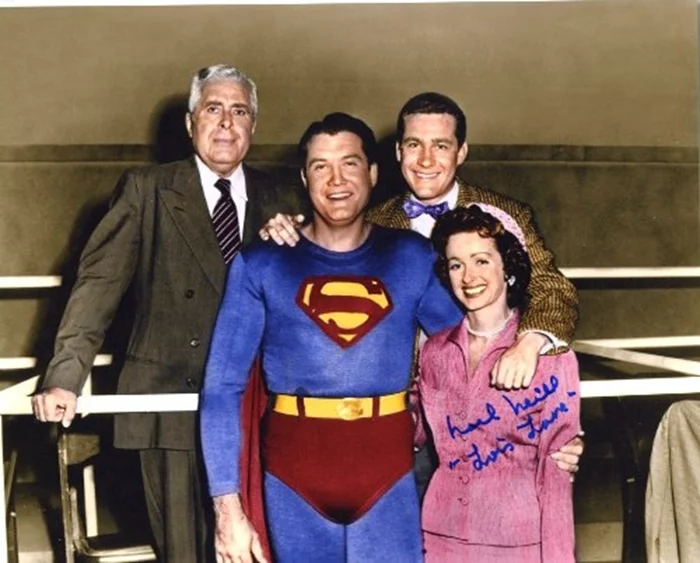 Noel Neill autograph