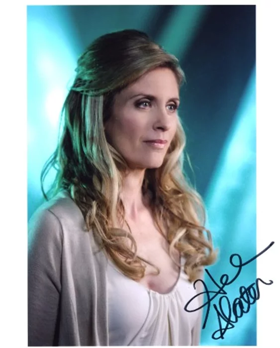 Helen Slater autograph