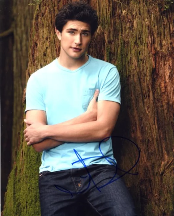 Matt Dallas autograph