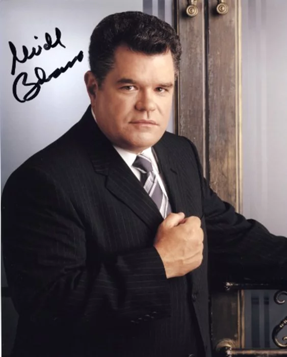Michael Badalucco autograph