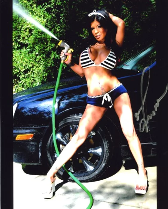 Alexis Amore autograph