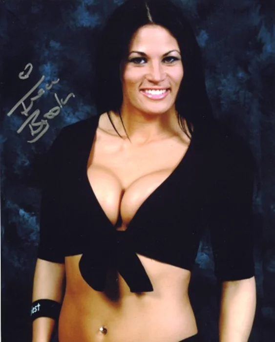 Traci Brooks autograph