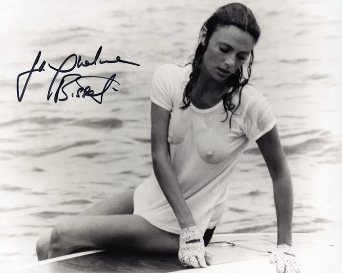 Jacqueline Bisset autograph