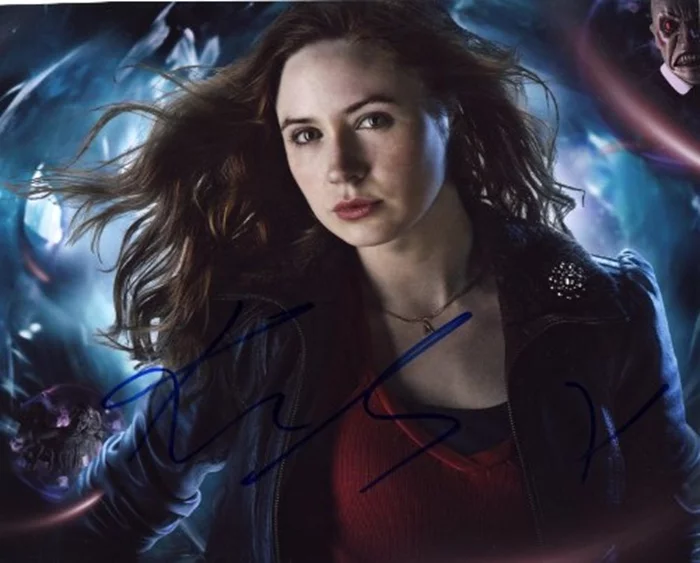 Karen Gillan autograph