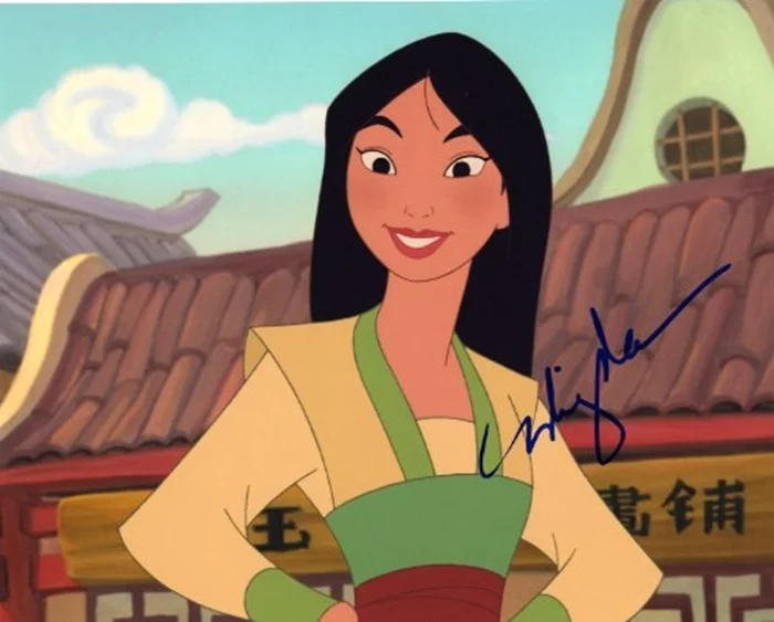 Ming-Na Wen autograph
