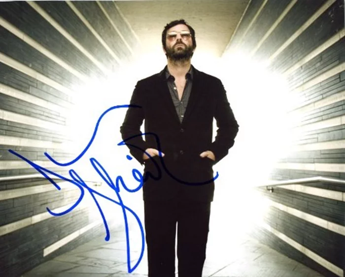 Duncan Sheik autograph