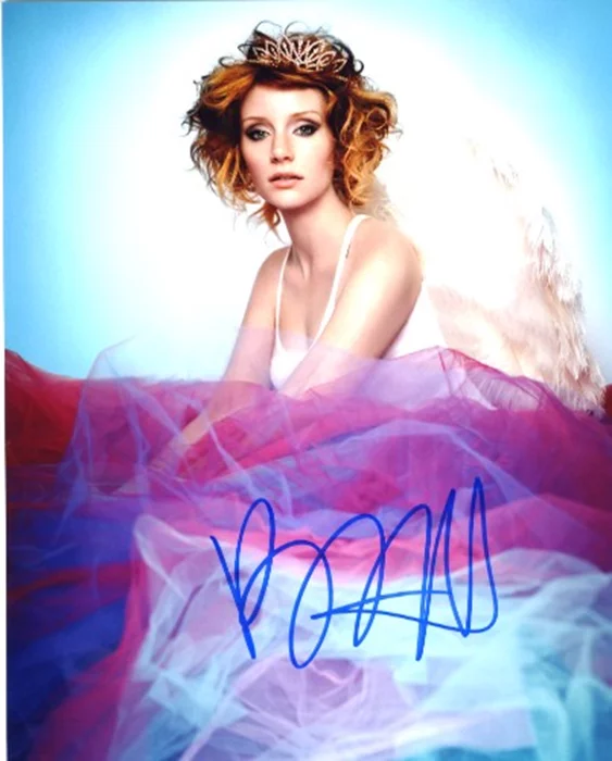 Bryce Dallas Howard autograph