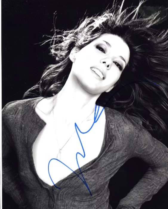 Marisa Tomei autograph