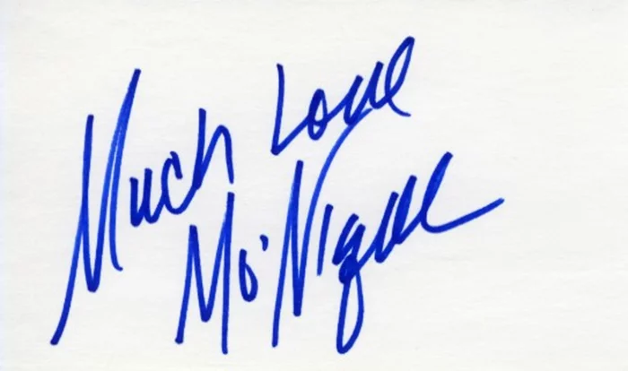 Mo'Nique autograph
