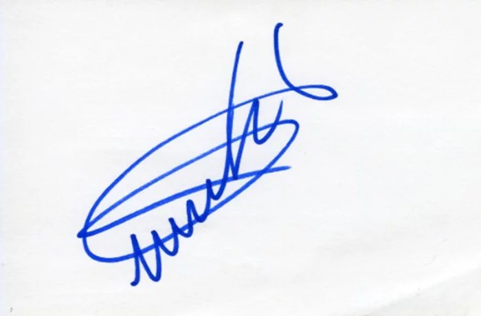 Mitchel Musso autograph