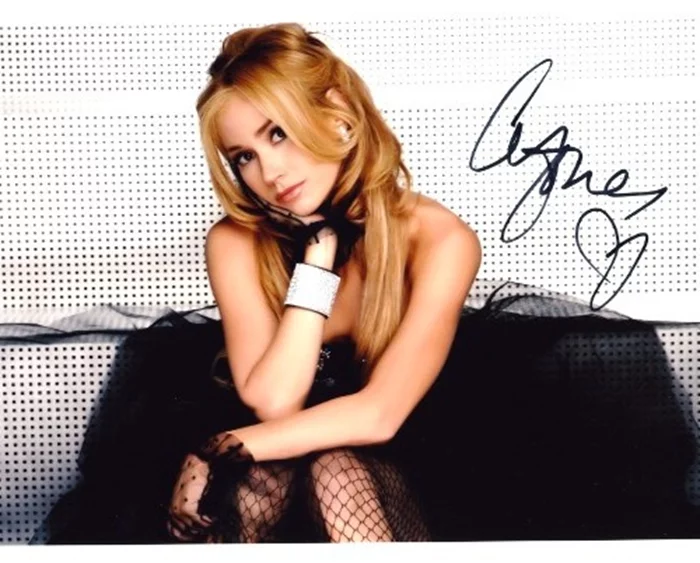 Ashley Jones autograph