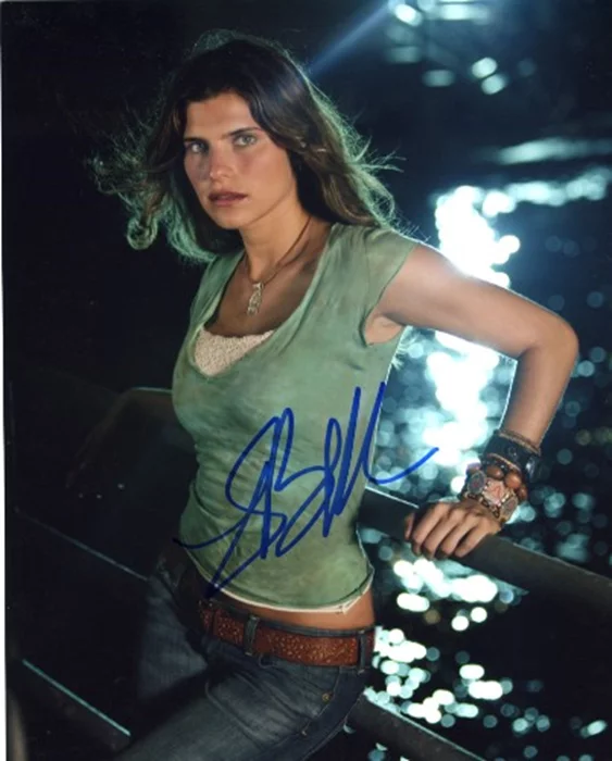 Lake Bell autograph