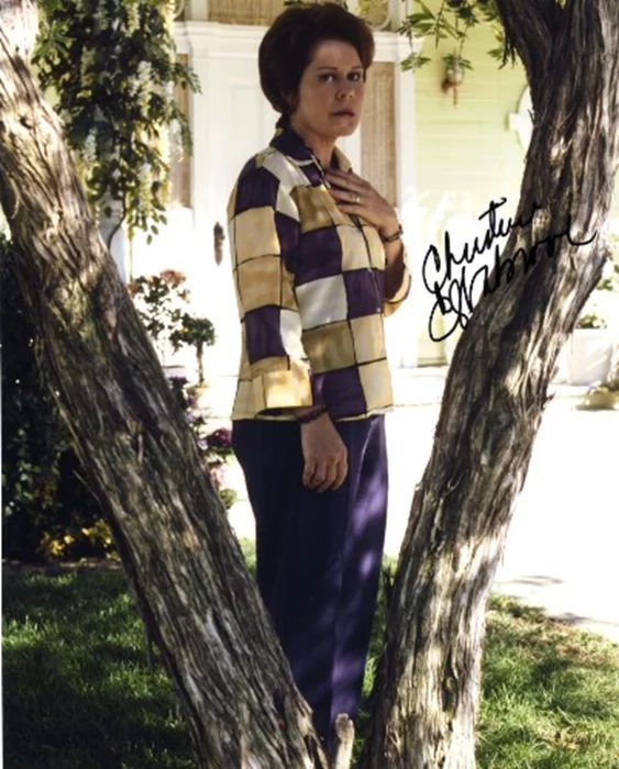 Christine Estabrook autograph