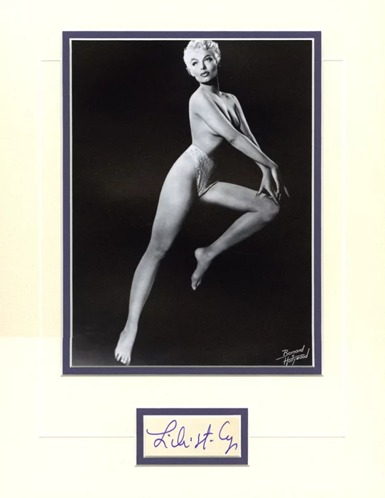 Lili St. Cyr autograph