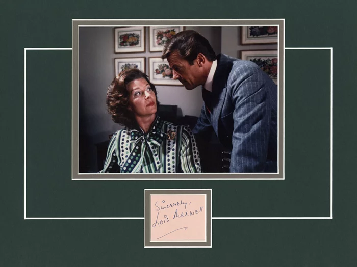 Lois Maxwell autograph