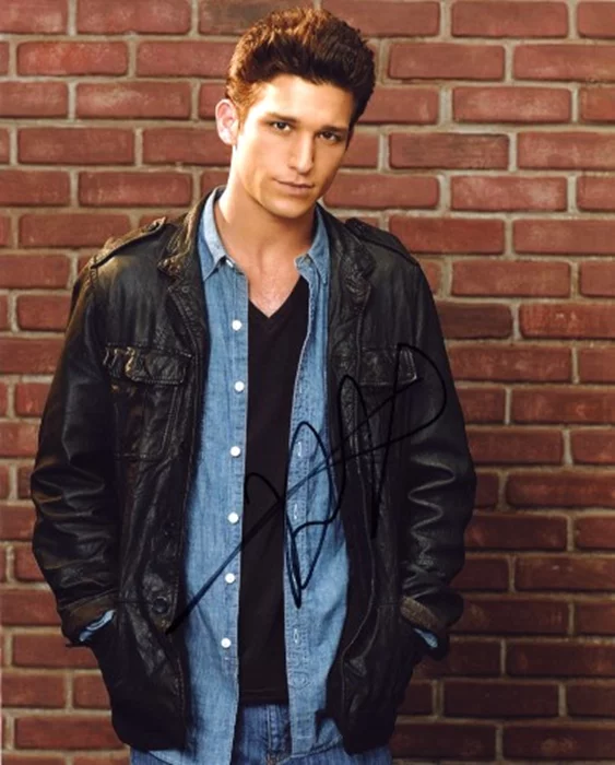 Daren Kagasoff autograph