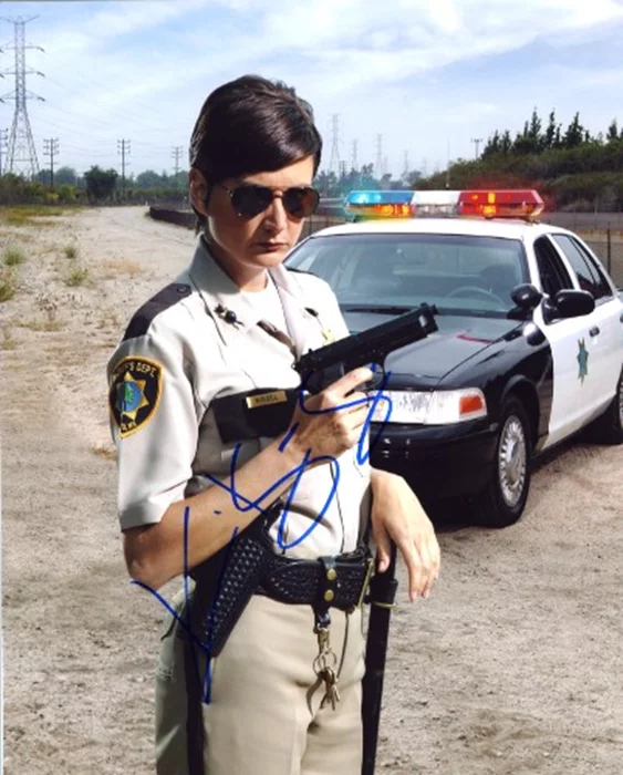 Kerri Kenney autograph