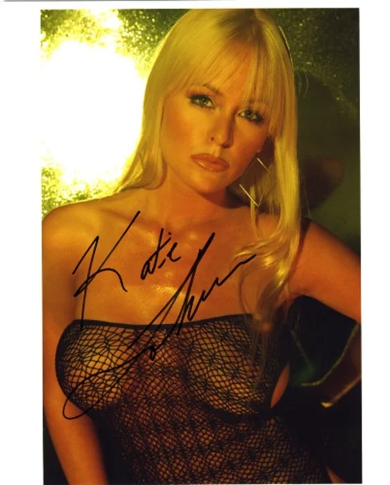 Katie Lohmann autograph