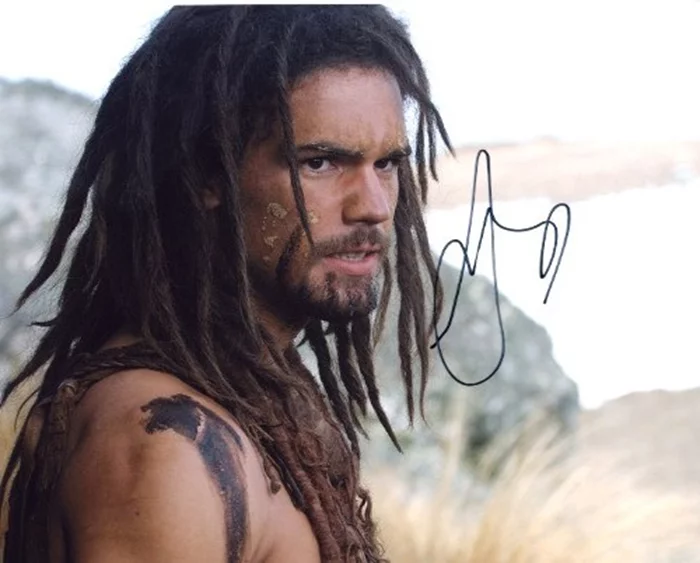 Steven Strait autograph