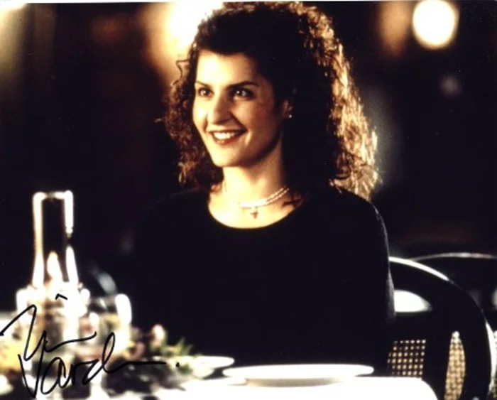 Nia Vardalos autograph