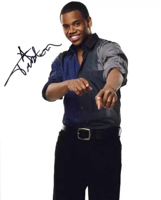 Tristan Wilds autograph