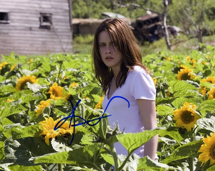 Kristen Stewart autograph