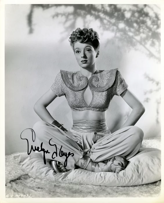 Evelyn Keyes autograph
