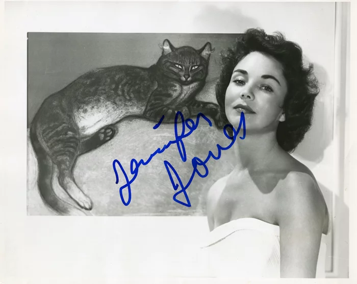 Jennifer Jones autograph
