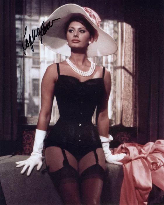 Sophia Loren autograph