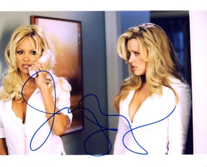 Jenny McCarthy autograph