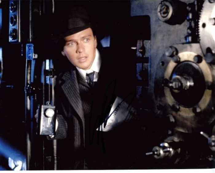 Sean Patrick Flanery autograph