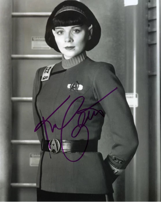 Kim Cattrall autograph