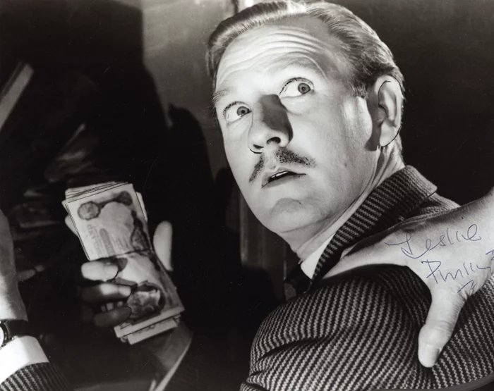 Leslie Phillips autograph