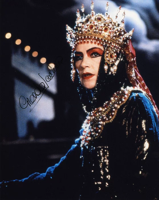 Glenda Jackson autograph