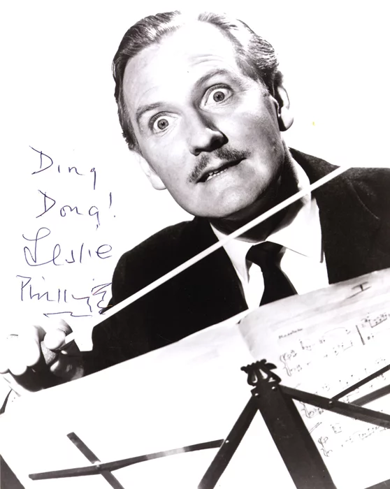 Leslie Phillips autograph