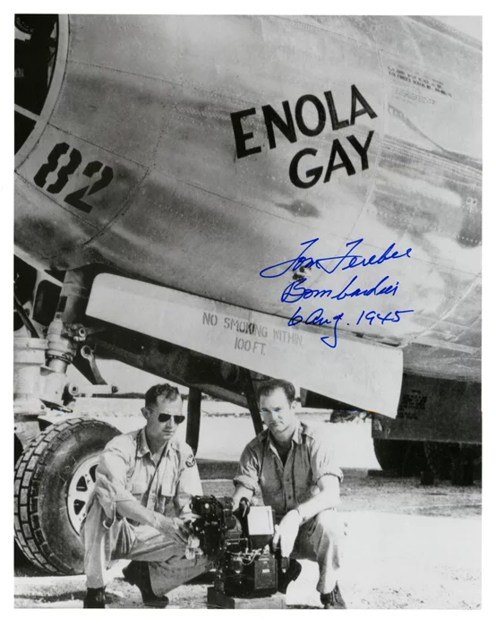 Tom Ferebee autograph