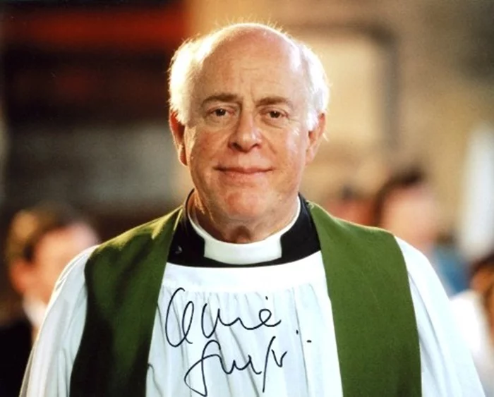 Clive Swift autograph
