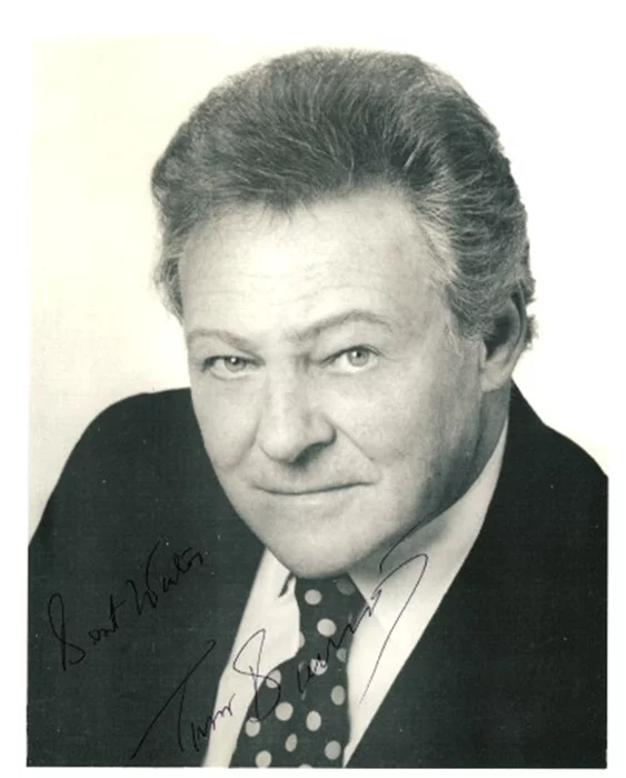 Trevor Bannister autograph