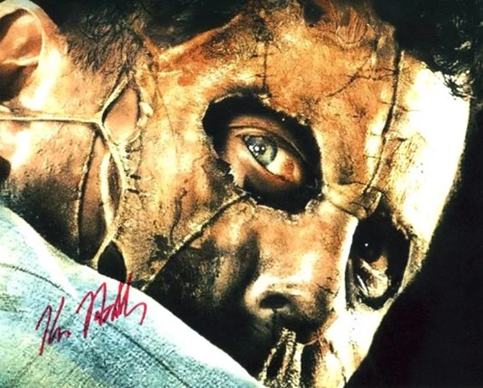 Kane Hodder autograph