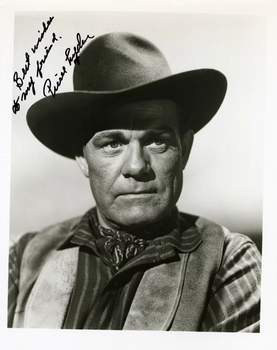 Pierce Lyden autograph