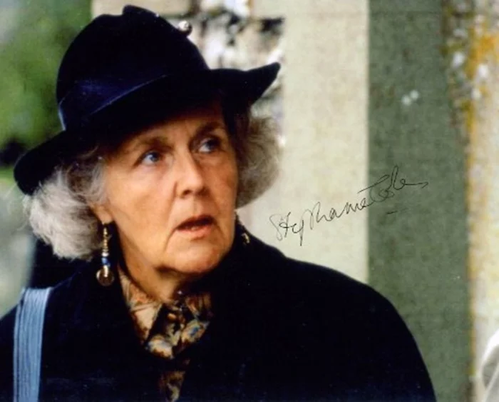 Stephanie Cole autograph