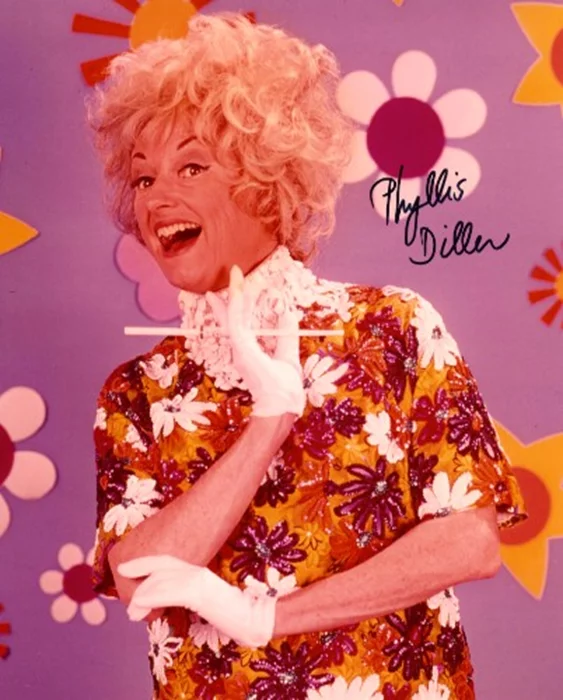 Phyllis Diller autograph