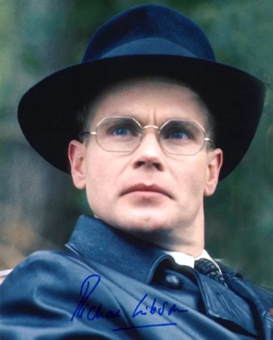 Richard Gibson autograph