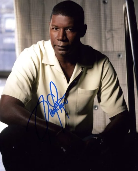 Dennis Haysbert autograph