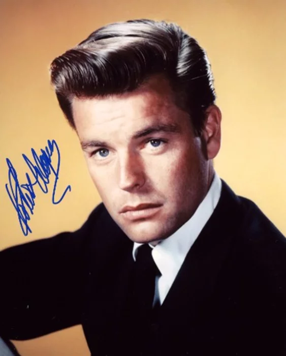 Robert Wagner autograph