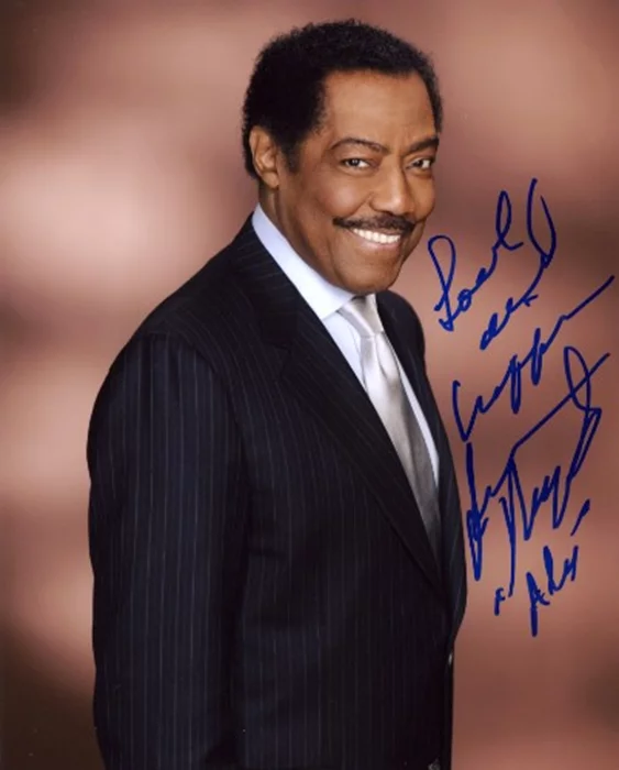 James Reynolds autograph