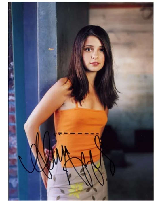 Shiri Appleby autograph