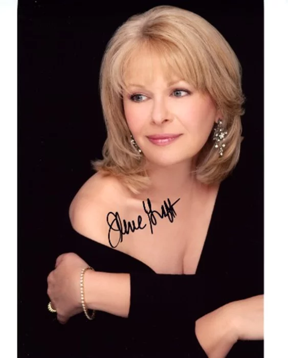 Ilene Graff autograph