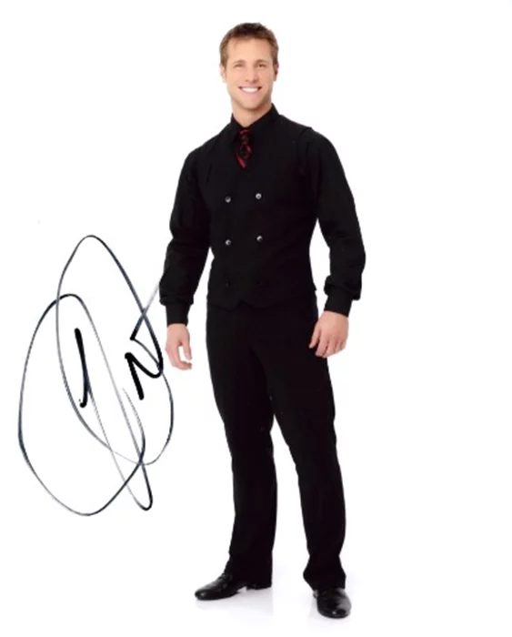 Jake Pavelka autograph