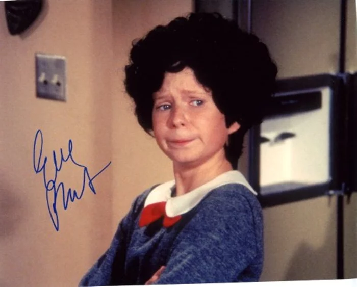 Eve Plumb autograph